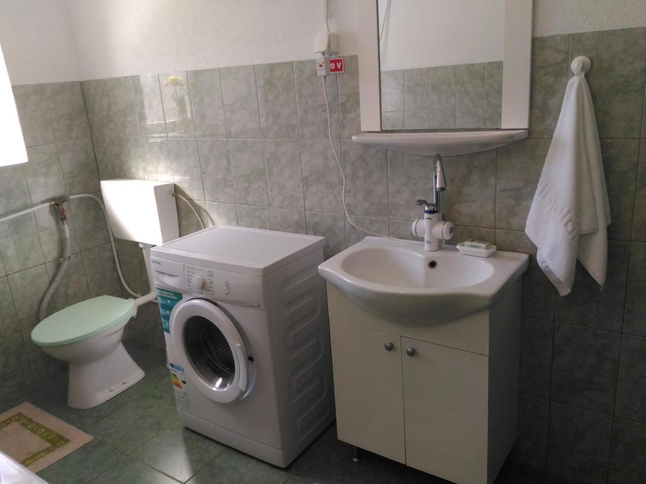 Edelweiss Guesthouse, Glamping And Camping Suhaia Экстерьер фото
