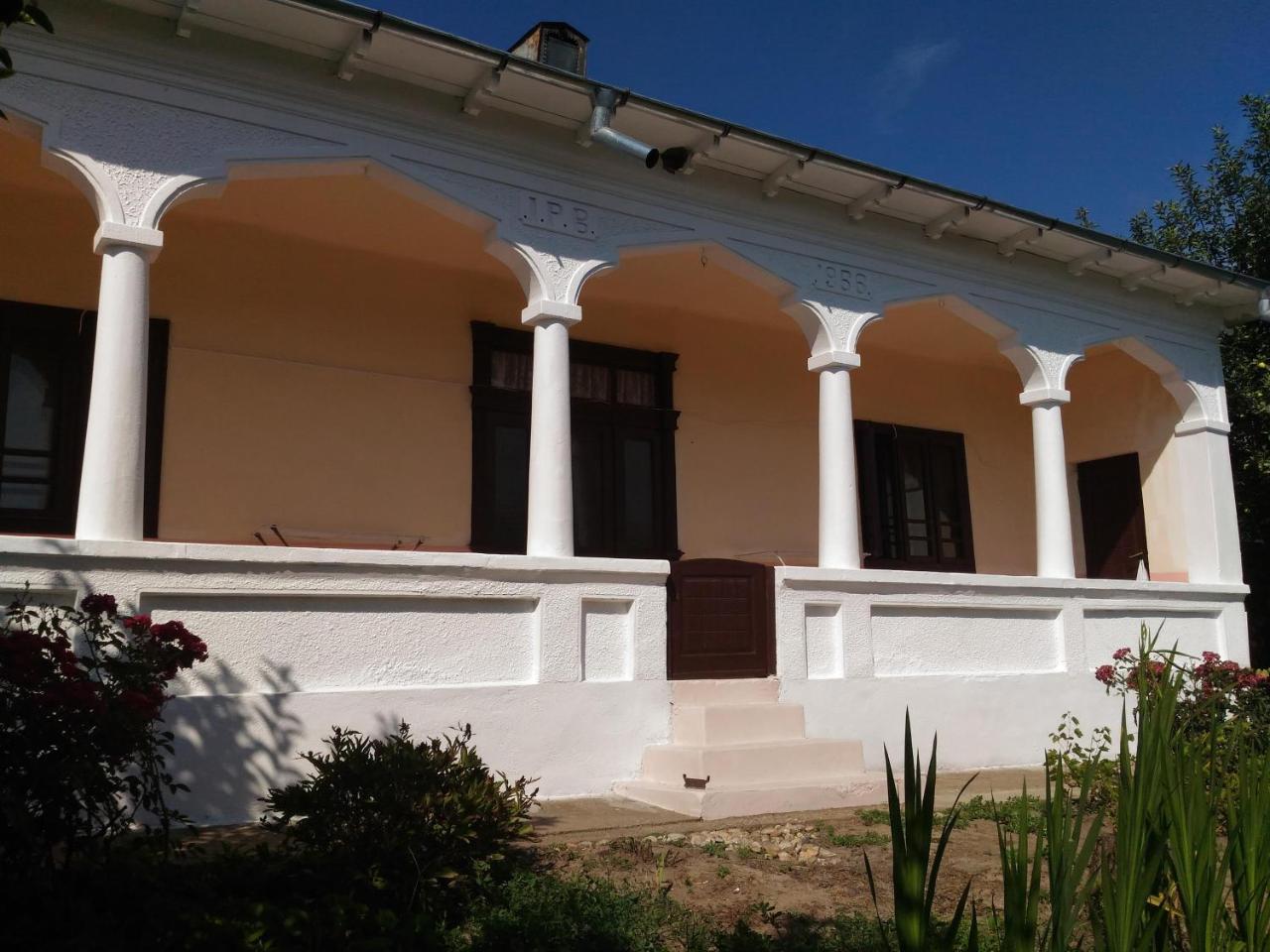 Edelweiss Guesthouse, Glamping And Camping Suhaia Экстерьер фото